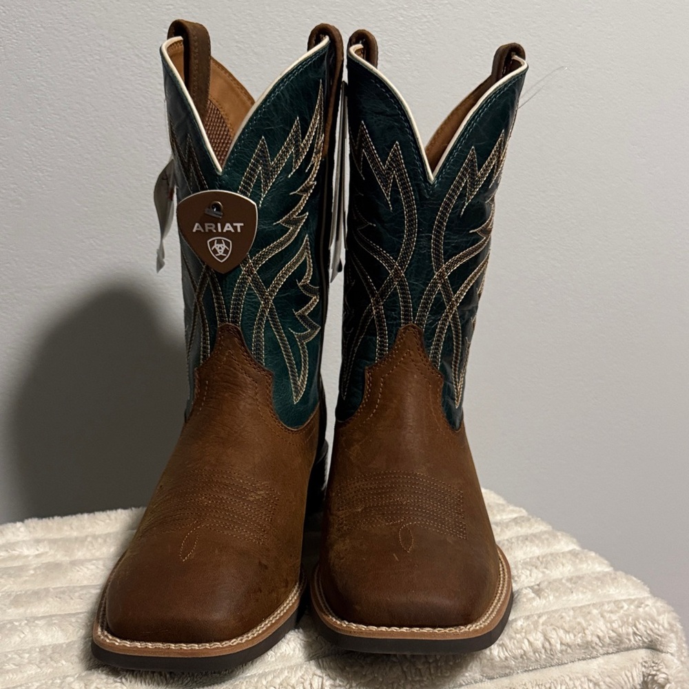 Ariat Brown and Teal Cowboy Boots